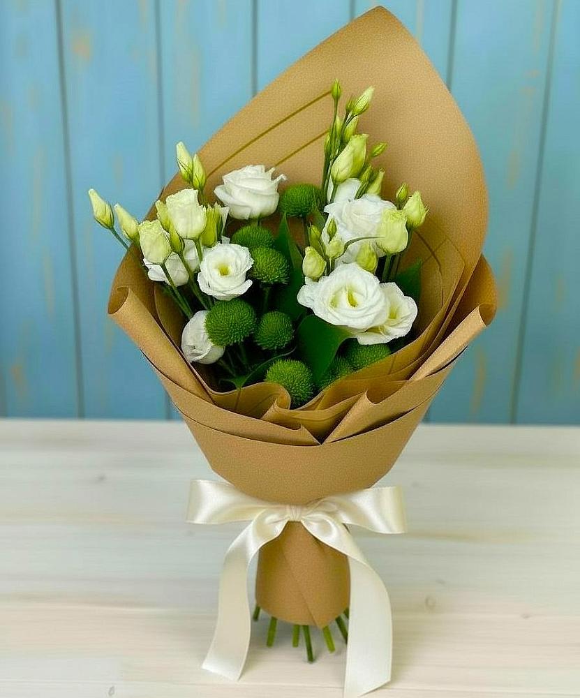 Букет цветов из: Хризантемы и Лизиантусы в Нефтекумске