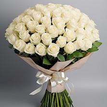 Букет 101 беля роза Белоснежка в Нефтекумске